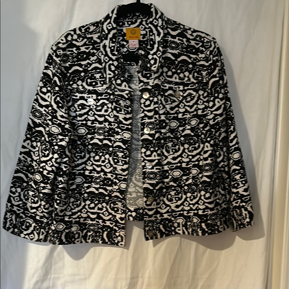 Black and White Patterned Women's Jacket